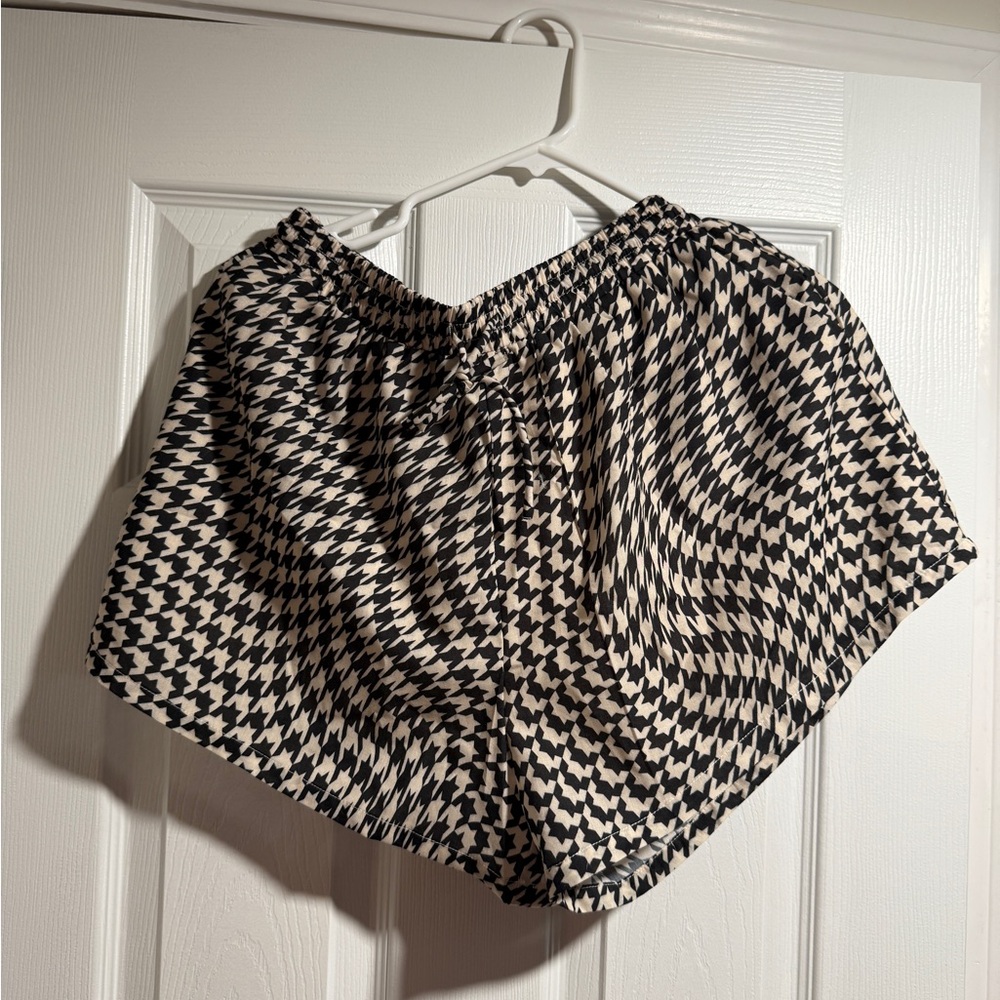 Petal & Pup High Waist Houndstooth Shorts